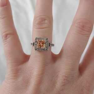 Clear & peach stoned ring
